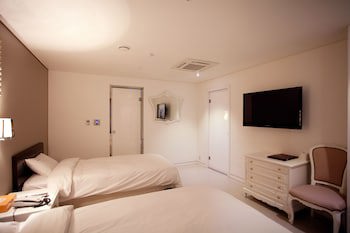 Dong Seoul Hotel