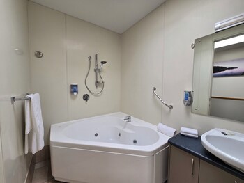 Bluewater Hotel
