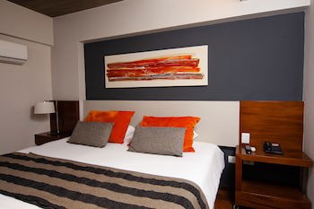 Amerian Tucuman Apart & Suites