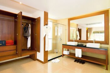 Beyond Resort Khaolak - Adults Only