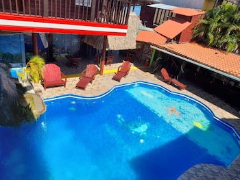 La Delphina B&B Bar And Grill Hotel