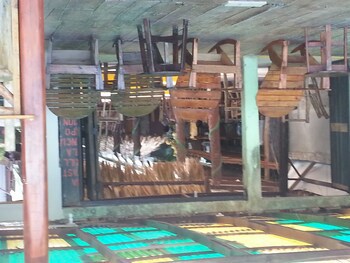 La Delphina B&B Bar And Grill Hotel