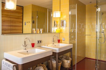 Bohemia Suites & Spa - Adults Only