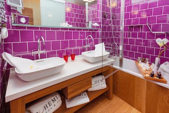Bohemia Suites & Spa - Adults Only