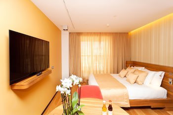 Bohemia Suites & Spa - Adults Only