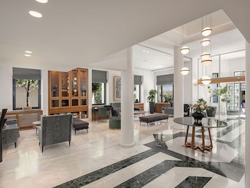 Avra City Boutique Hotel