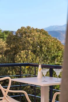 Avra City Boutique Hotel