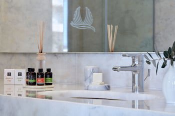 Avra City Boutique Hotel