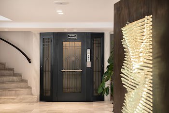 Avra City Boutique Hotel