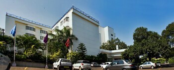 Greenpark Hotel