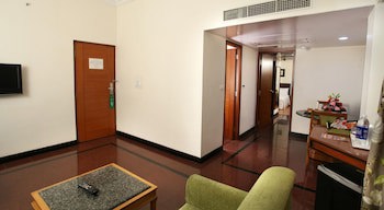 Greenpark Hotel