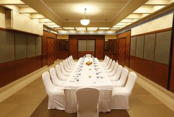 Greenpark Hotel