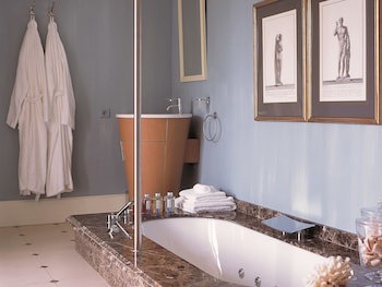 Hotel Recour