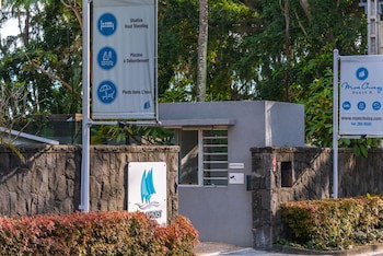 Mon Choisy Beach R.