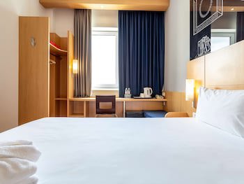 Ibis Kyiv City Center