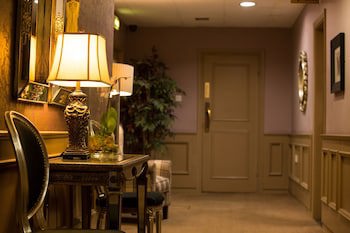 Anner Hotel