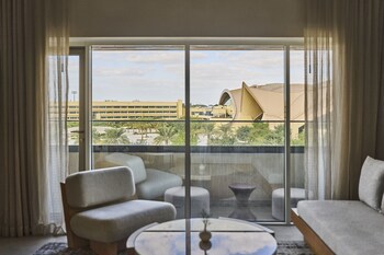 Erth Abu Dhabi Hotel