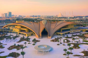 Erth Abu Dhabi Hotel
