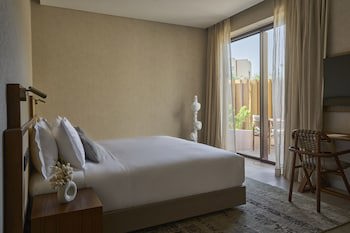 Erth Abu Dhabi Hotel