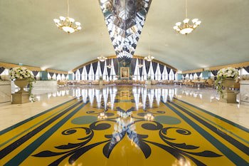 Erth Abu Dhabi Hotel