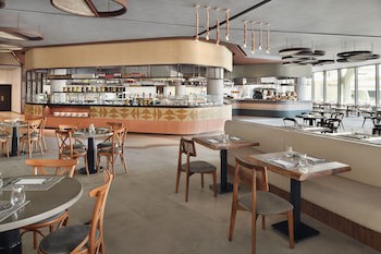 Erth Abu Dhabi Hotel