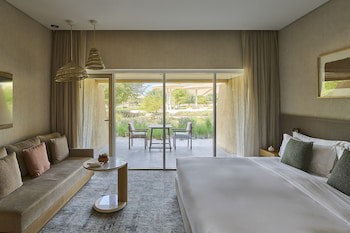 Erth Abu Dhabi Hotel