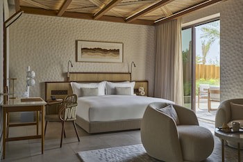 Erth Abu Dhabi Hotel