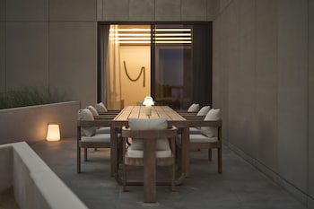 Erth Abu Dhabi Hotel