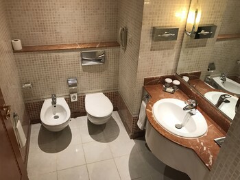 Corniche Hotel Sharjah