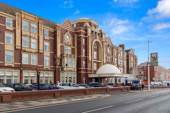 Cliffs Hotel - Blackpool