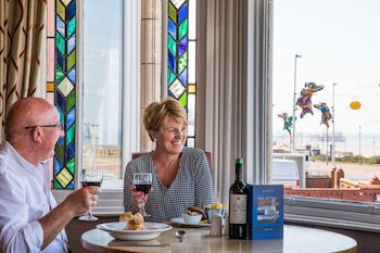 Cliffs Hotel - Blackpool