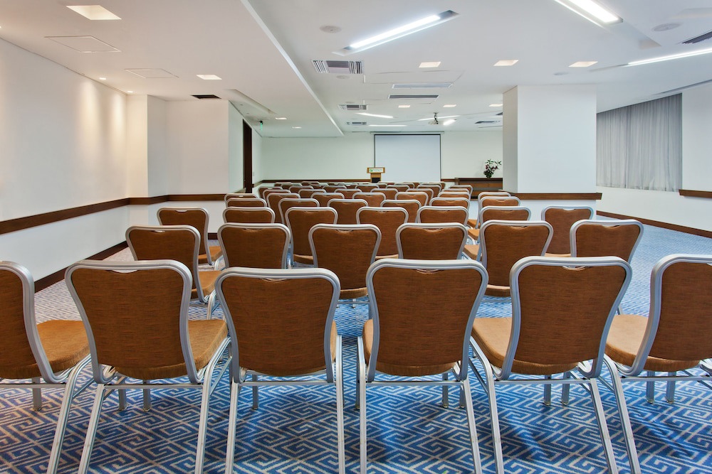 Holiday Inn Cartagena Morros by IHG