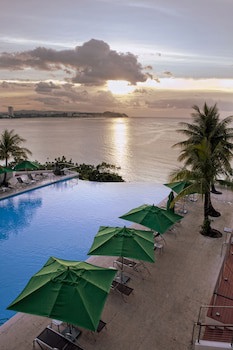 Guam Reef Hotel