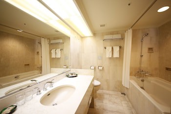 Guam Reef Hotel