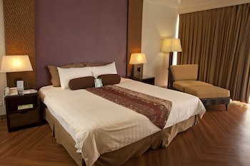 Guam Reef Hotel