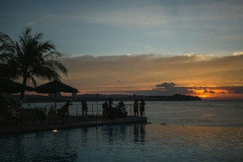 Guam Reef Hotel