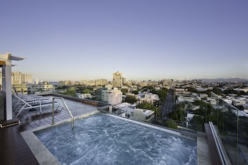 Ciqala Suites Hotel