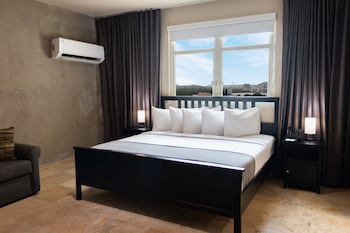 Ciqala Suites Hotel
