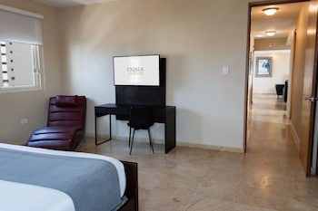 Ciqala Suites Hotel