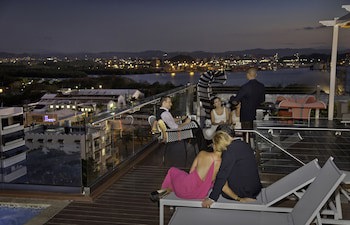 Ciqala Suites Hotel