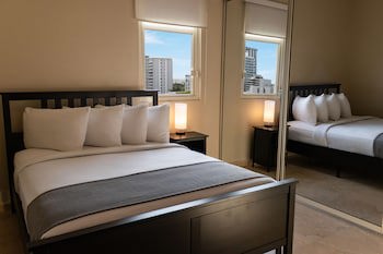 Ciqala Suites Hotel