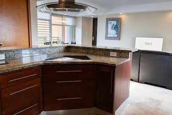 Ciqala Suites Hotel