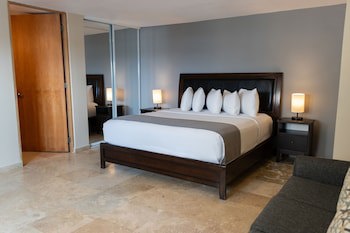 Ciqala Suites Hotel