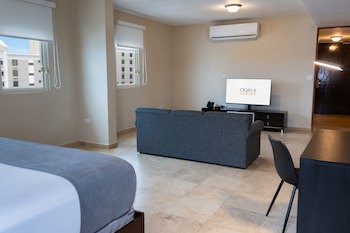 Ciqala Suites Hotel