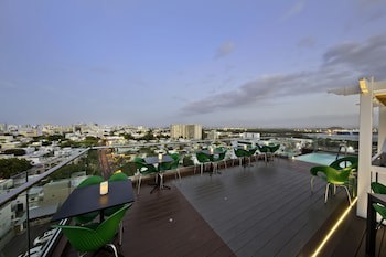 Ciqala Suites Hotel