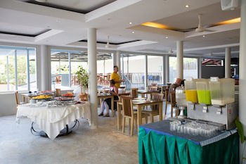 Bay View Resort And Premier Resort