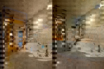 Roma Cave Suite Hotel