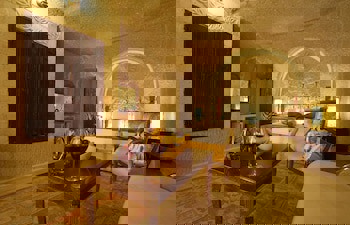 Roma Cave Suite Hotel