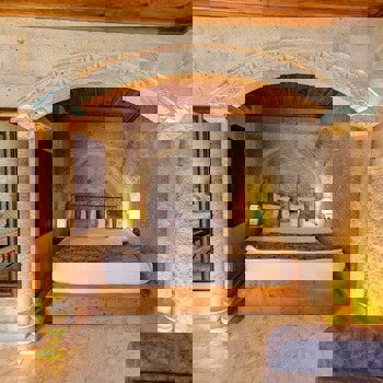 Roma Cave Suite Hotel