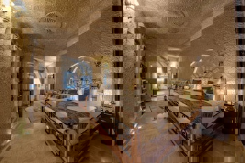 Roma Cave Suite Hotel